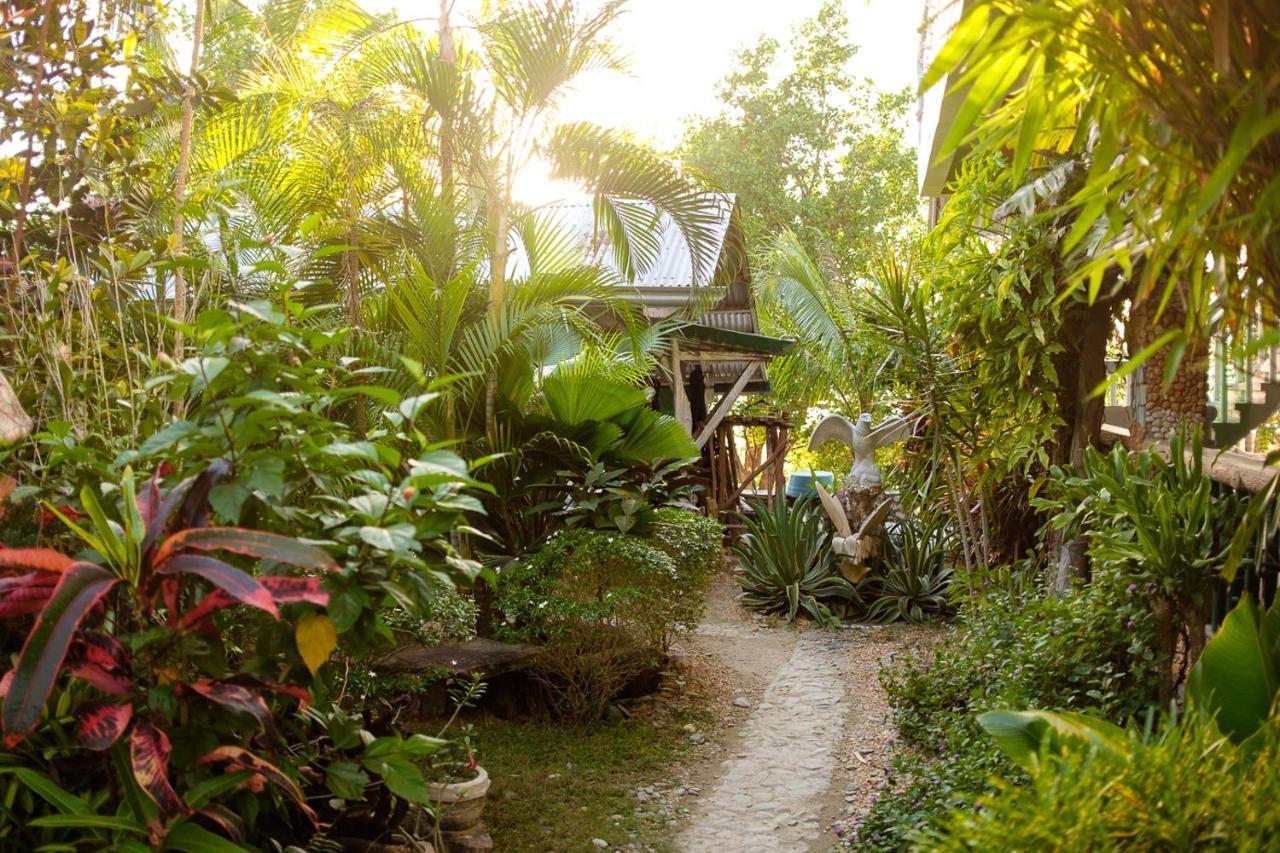The Three P Beach Resort & Dive Center Agnay 외부 사진